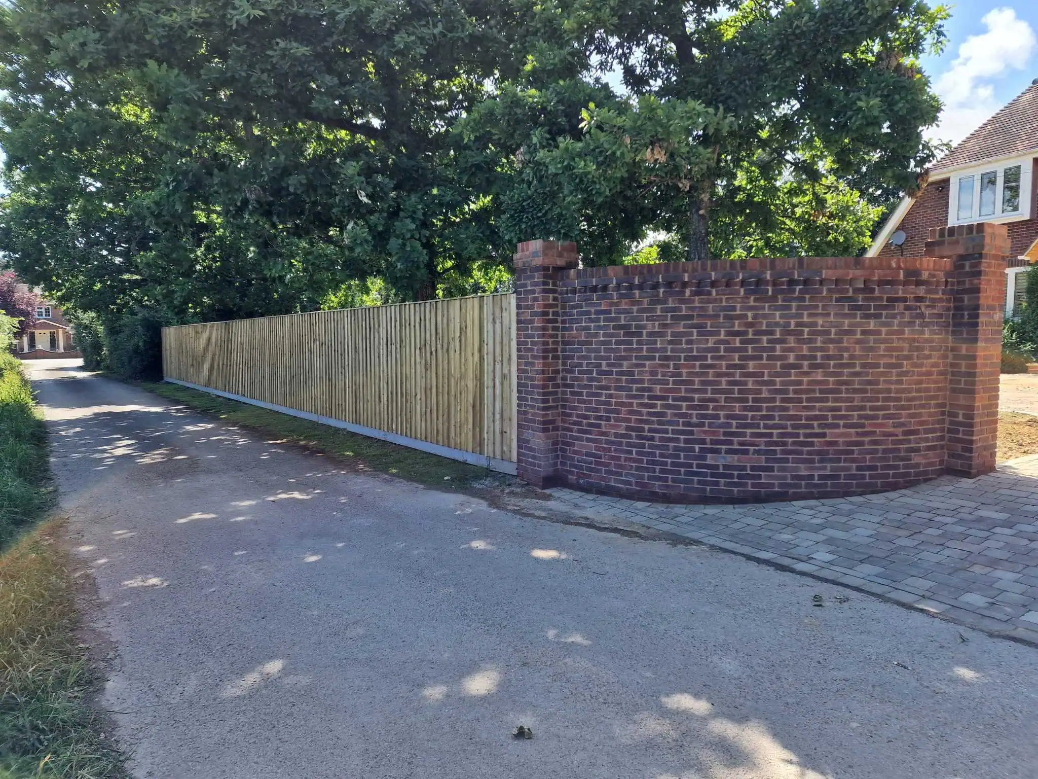 Straight timber fencing installed in Hampshire
