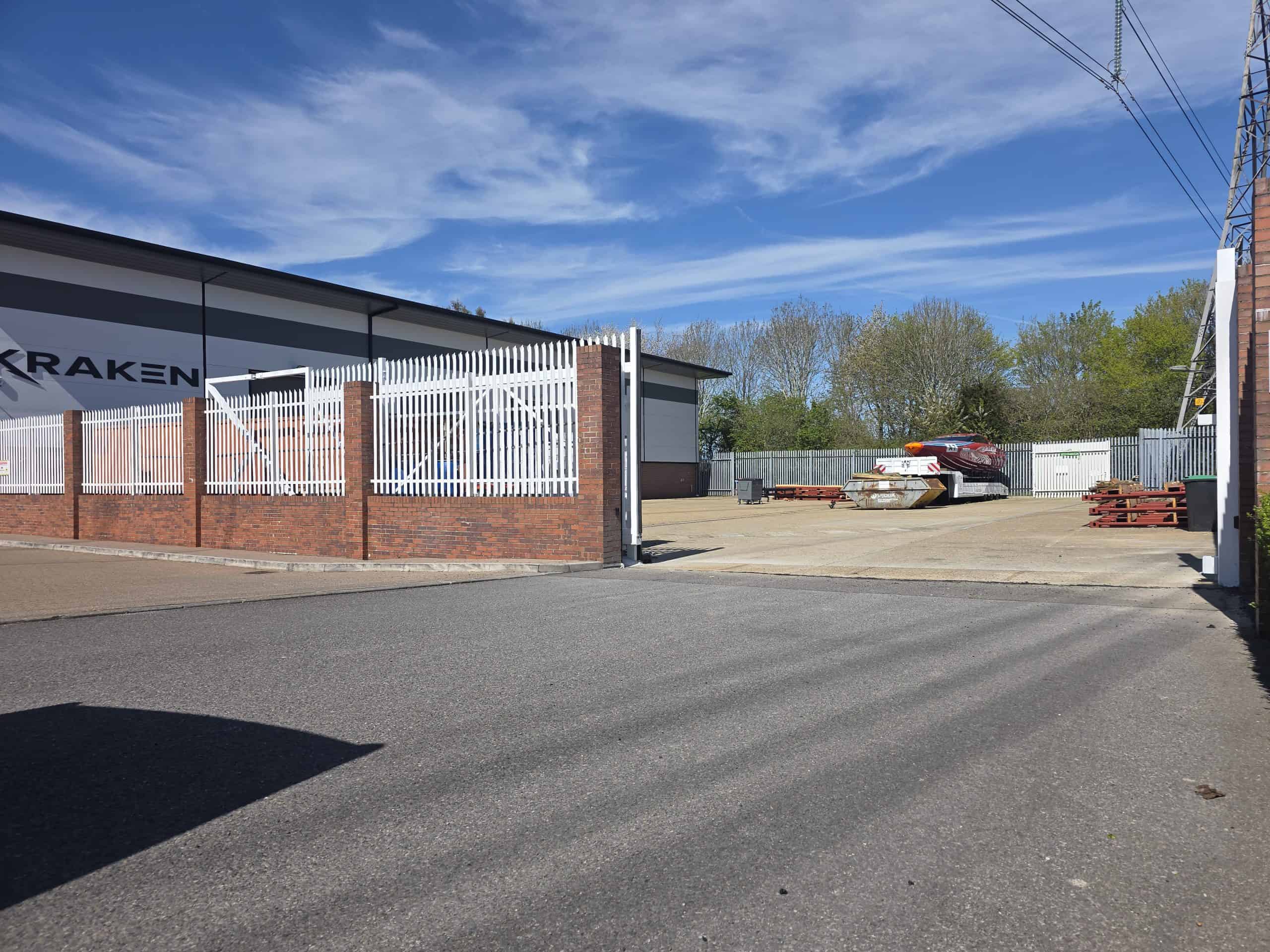 11 metre cantilever palisade gate installation